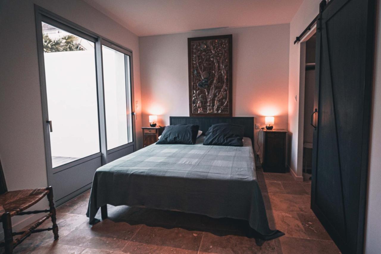 Appartement Avec Cour Privee Centre Ville Classe 4 Etoiles Remparts 1 La Rochelle  Kültér fotó