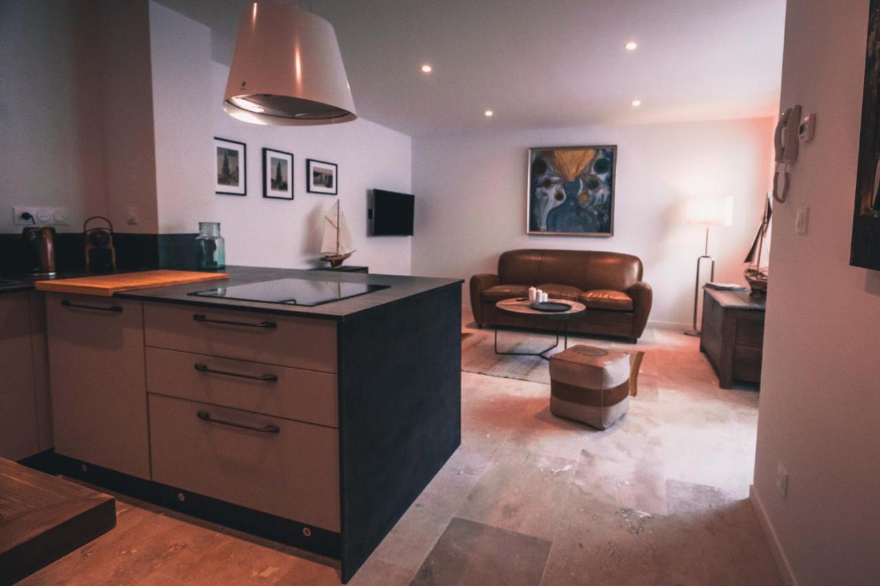 Appartement Avec Cour Privee Centre Ville Classe 4 Etoiles Remparts 1 La Rochelle  Kültér fotó