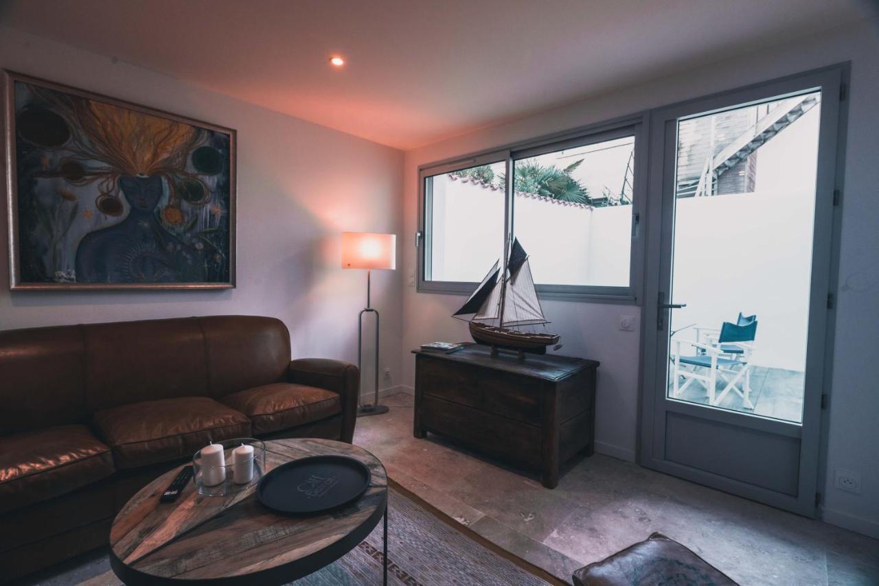 Appartement Avec Cour Privee Centre Ville Classe 4 Etoiles Remparts 1 La Rochelle  Kültér fotó